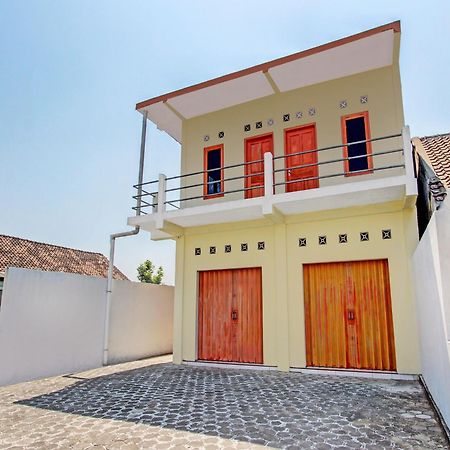Spot On 93020 Rumah Singgah Ganjuran Бантул Экстерьер фото